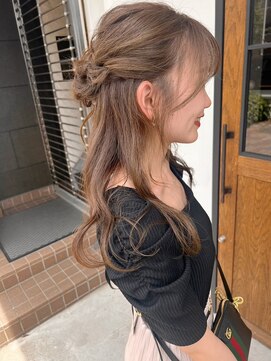 ミスターグッドモーニング(MR.GOOD MORNING) 無造作ハーフアップ