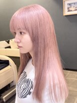 ピンクベージュ