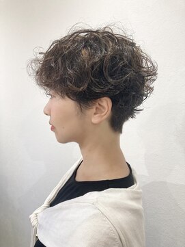 オンカン(onkan) カーリーショートヘア/白髪ぼかし/ハイライト