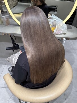 ロンドルピナス 小倉(Lond Lupinus) ブルーブラック/ワイドバング/美髪のススメ/外ハネボブ/北九州