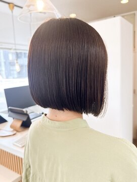 ミルヘアデザイン(mil hair design) 切りっぱなしボブ　ブルーブラック　ブリーチカラー　暗髪