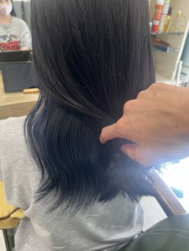 ヘアーアンドビューティー ザ ビー(Hair & Beauty the B) ◎インナーブルー/ インナーカラー