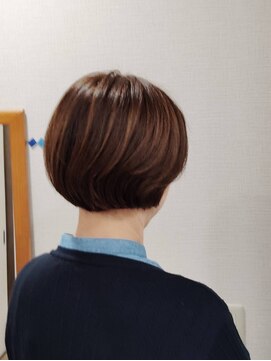 ショートボブ
