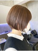 横浜西口ショートボブ切りっぱなしボブ顔周りレイヤーベージュ