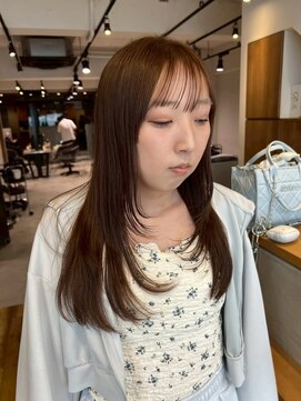 アカラ(acala) ナチュラルレイヤー【20代/30代/イルミナカラー/髪質改善】