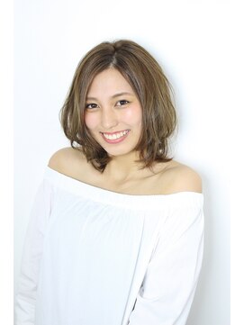 アルバサンス(albasanz) 【優しめヌーディーカラー】重たく見えないミディアムヘア