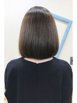 美容室 ファクト(fact) 艶髪ストレート☆大人かわいい★ふんわり小顔ボブ×透明感カラー
