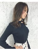 アッシュベージュ×カジュアル×ロングレイヤー