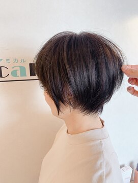 ヘアステージアミカル ♪ふんわりショート♪