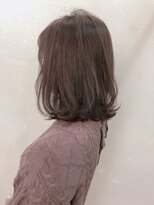 テオ(Theo)&nbsp;Theo // 巻き髪風パーマ／ミディアム