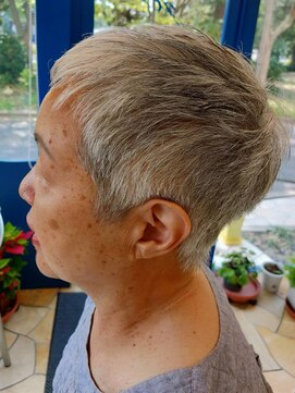 グラムゼロ ミセスのスッキリベリーショートスタイル