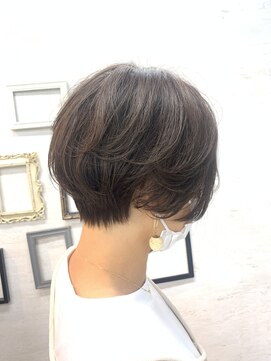 アンジェリカ(Angelica Total Beauty Lifestyle Design) 小頭/小顔ショート