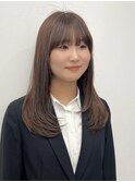 可愛くなりすぎない大人顔まわりレイヤーカット