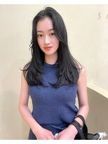 スニュウ(snuw)&nbsp;【snuw mina】レイヤーカット/顔周りカット/透明感カラー/伏見