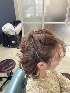 トラインバイアンジュリッチ(Trine by Ange Rich) ショートボブハーフアップ