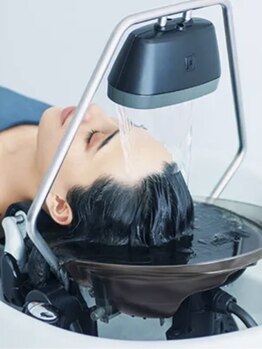 ヘアーアンドメイク エイダ(hair&make eida)の写真/<頭浸浴で癒し時間>ヘッドスパニスト在籍*豊富な髪知識と満足度高い指圧も好評*汚れ根本除去◎[神保町駅]
