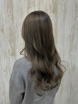 エムバランス(M.Valance) オリーブベージュ