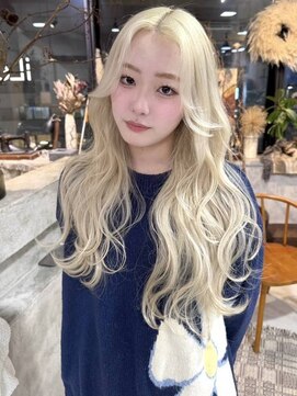 ネハス(nehus.) くびれヘア/アプリコットオレンジ/ハイライトカラー/ブリーチ