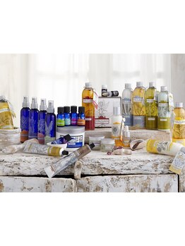 半個室でのヘッドスパは格別!!プライベート空間で極上のひとときを☆美しい髪・頭皮へと導きます★