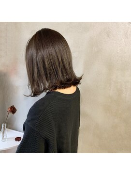 ミント(mint) 赤み抑えたアッシュグレー！