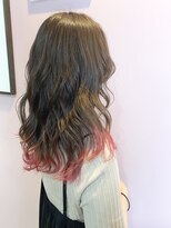 イスタ(isuta) 【三鷹】攻めの春夏カラー!赤髪/大人可愛い◎