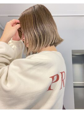 エンシー(ENCI) ハイトーン/ベージュ/切りっぱなしボブ