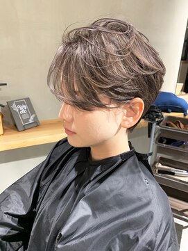 ニキータ(Nikiita) ショート_くすみグレージュ