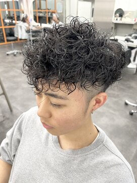 エイト 立川店(EIGHT) ☆スペインカール×前下がりマッシュ☆