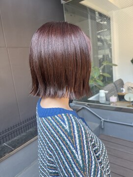 クク(coucou) ピンクブラウン×切りっぱなしボブ
