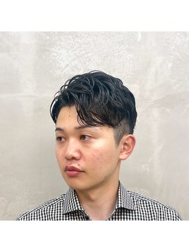 サームマン 人形町(SARM MAN) タイトに決めつつ◎トレンド感をプラスした王道スタイル