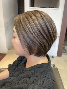 アルバ ヘアリゾート(ALBA) 【門倉美帆】ハイライト×ショート