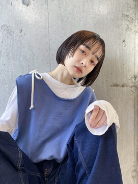 【LadA 城本英恵】ぷつっとストレートボブスタイル