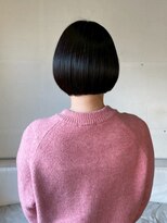 タヴィ(Tavi) 黒髪ミニボブのフェイスレイヤー/ボブ/ボブヘア/ボブカット/ボブ