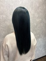 グレネイド(grenade) 深みグリーンの艶ストレートロング
