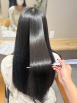 アンビス(1bis)&nbsp;縮毛矯正で叶える艶髪ロングストレート