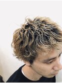 ハイトーンベージュ×ショートレイヤー