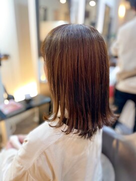 ロンド(Le rond) 大人女性外ハネロブ