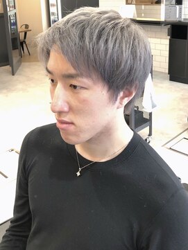 フランクスバーバーリザーブ 人形町店(FRANK’S BARBER RESERVE) 爽やかナチュラルホワイトアッシュ