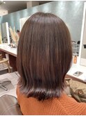 【簡単にできるツヤサラっと外ハネスタイル】