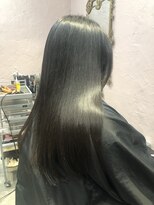 フッタ(Futta)&nbsp;ナチュラル黒髪ストレート【髪質改善】【西武新宿駅】