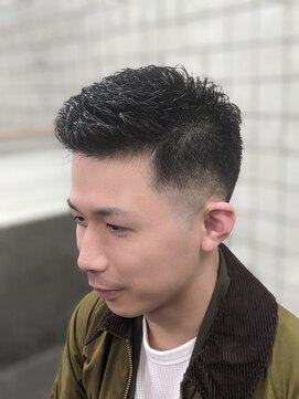 ヒロギンザ 新橋日比谷口店(HIRO GINZA) ローフェードアイロンパーマスタイル