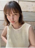 外ハネミディアムヘア/透明感ベージュ/結べるボブ/ベルボブ