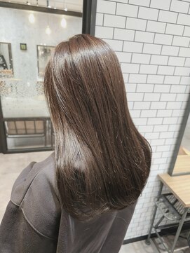 ネウィ 八王子(newi) 艶感グレージュ レイヤー