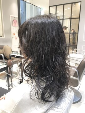 ネオリーブギンザ 銀座店(Neolive GINZA) 髪の毛伸ばし中の方にもおすすめ 低温デジタルパーマ