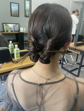 ウェイビー 桜木町店(WAVY) 【WAVY hair set】大人可愛いダブルシニヨン