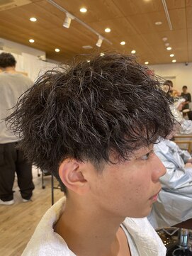 オーシャントーキョー サニー 原宿(OCEAN TOKYO Sunny) 刈り上げマッシュツイストスパイラルパーマ波巻きパーマ