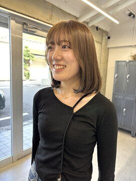 グリ(GRIS) ブリーチなし透明感オリーブベージュ／金沢/増泉