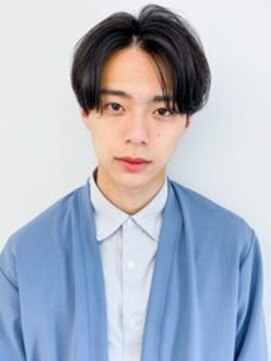 スタートウキョウ 渋谷(STAR TOKYO) 20代黒髪ショート◎センターパートで大人感