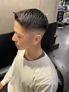 ブロートーキョーバーバーショップ 神田店(Bro Tokyo BARBERSHOP) カットフェード