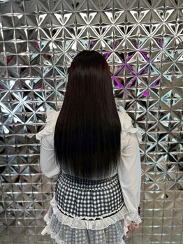 髪質改善&カラー&シールエクステ&羽エクステ ラブスタシー 広島店の写真/今までのシールエクステに満足できなかった方はぜひ当店へ♪エクステで手軽に理想のスタイルを叶えられる☆